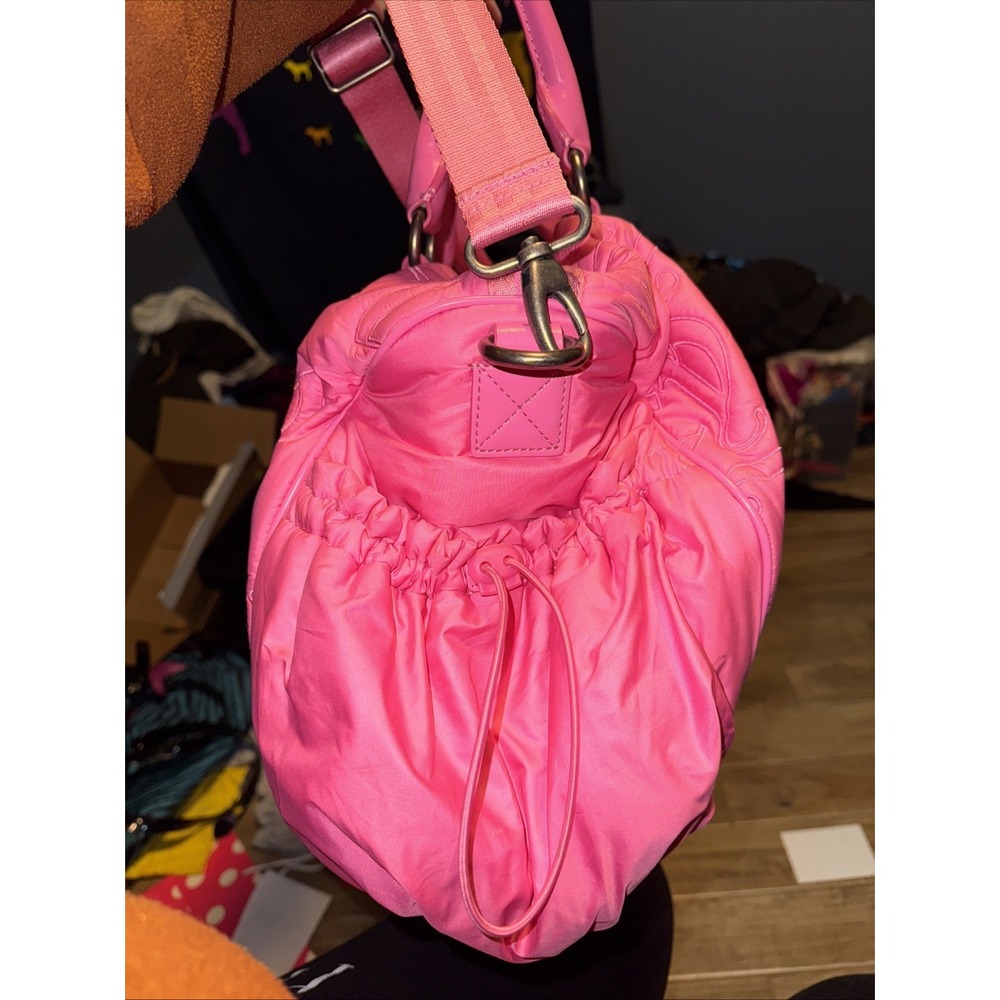 Juicy Couture Pink Duffle Tote Bag Purse Vintage Gothic Logo Daydreamer Y2k - Picture 6 of 10